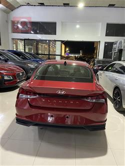 هیوندای ئەلەنترا